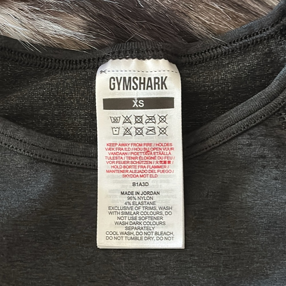 Gymshark *NWOT* Women's Vital Seamless Crop Top in Black - Picture 10 of 11